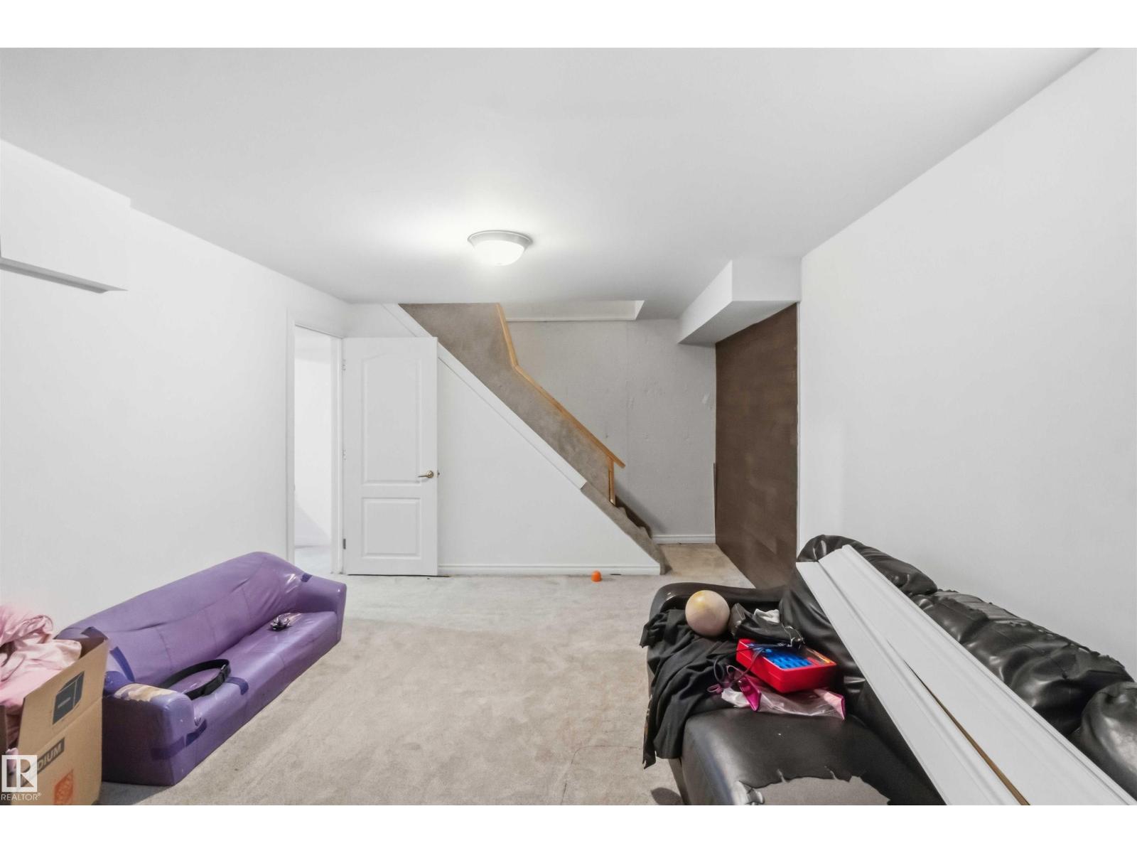 219 Callingwood Tw NW NW - 36