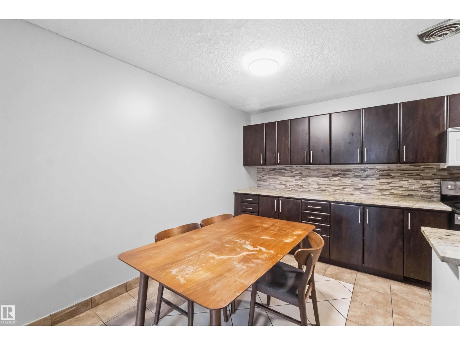 219 Callingwood Tw NW NW - 48