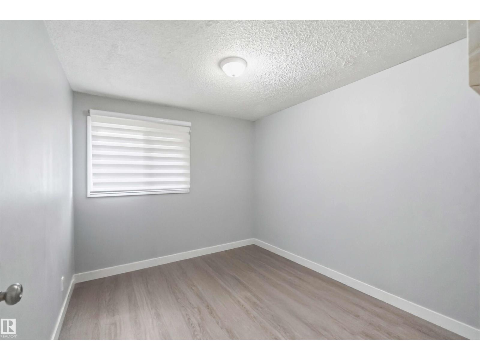 219 Callingwood Tw NW NW - 72