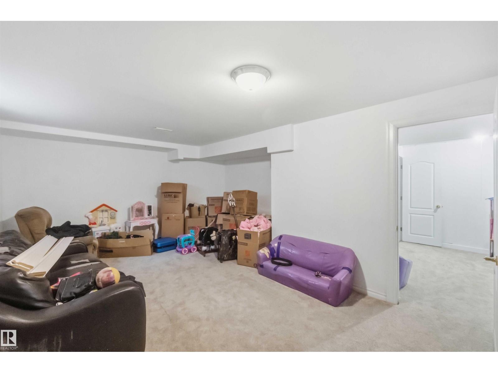 219 Callingwood Tw NW NW - 35
