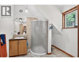 1851 Johnsons Landing Road, Johnsons Landing, BC V0G1B0 Photo 44