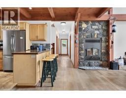 1851 Johnsons Landing Road, Johnsons Landing, BC V0G1B0 Photo 23