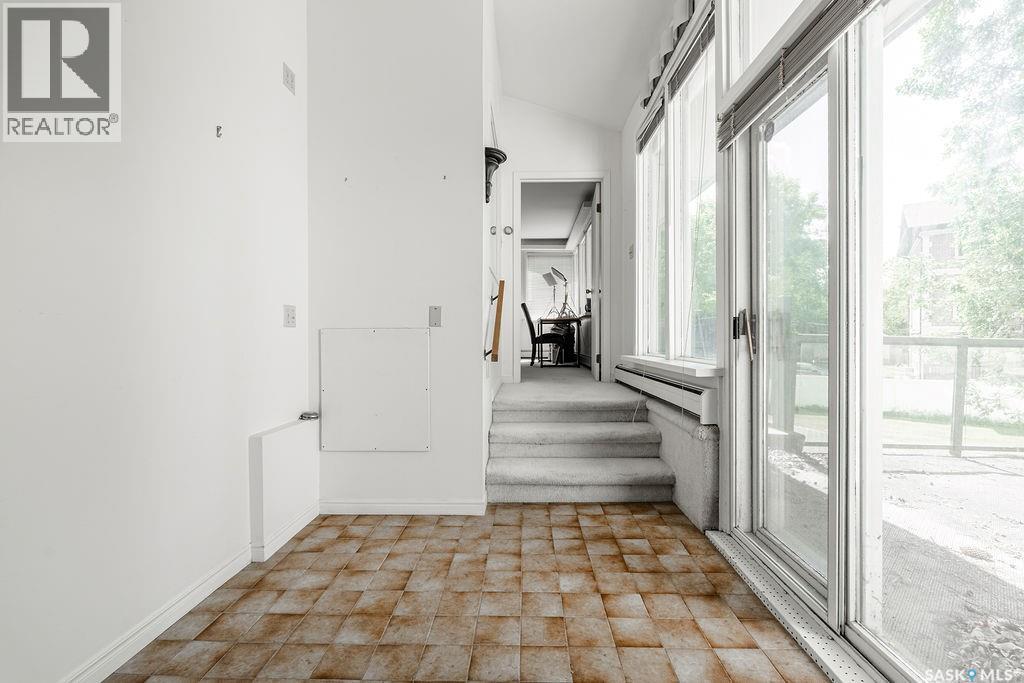 1004 University DRIVE - 20