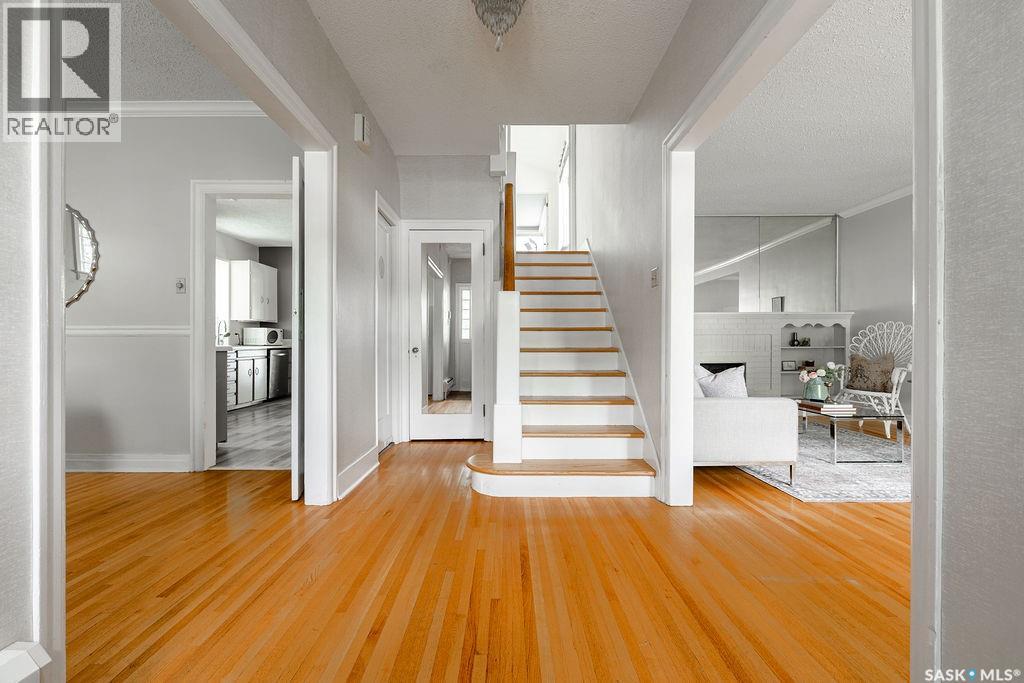 1004 University DRIVE - 3