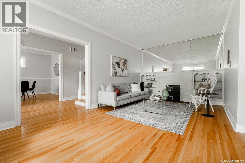 1004 University DRIVE - 5