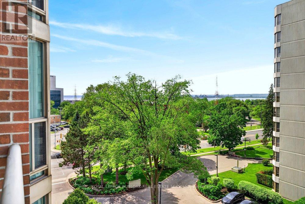 #710 1225 NORTH SHORE BOULEVARD E - 25
