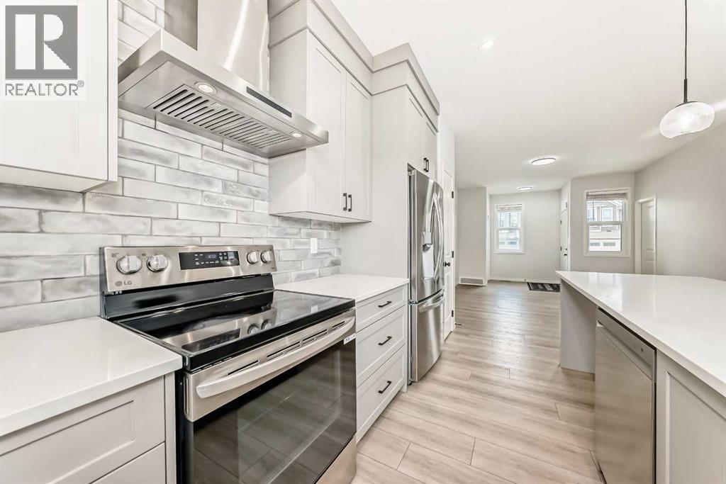 212 Lucas Place NW - 12