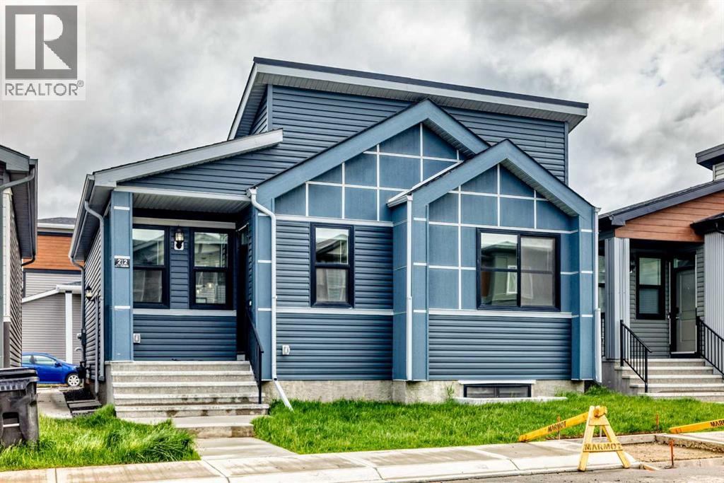 212 Lucas Place NW - 1