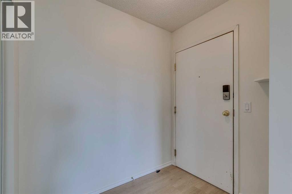 #301 7301 Valleyview Park SE - 3