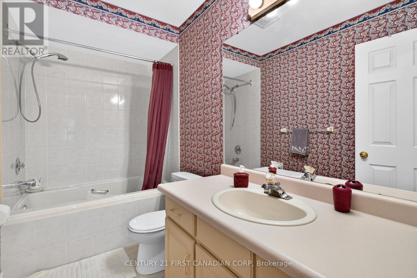 1 SPORTS FIELD CRESCENT - 17