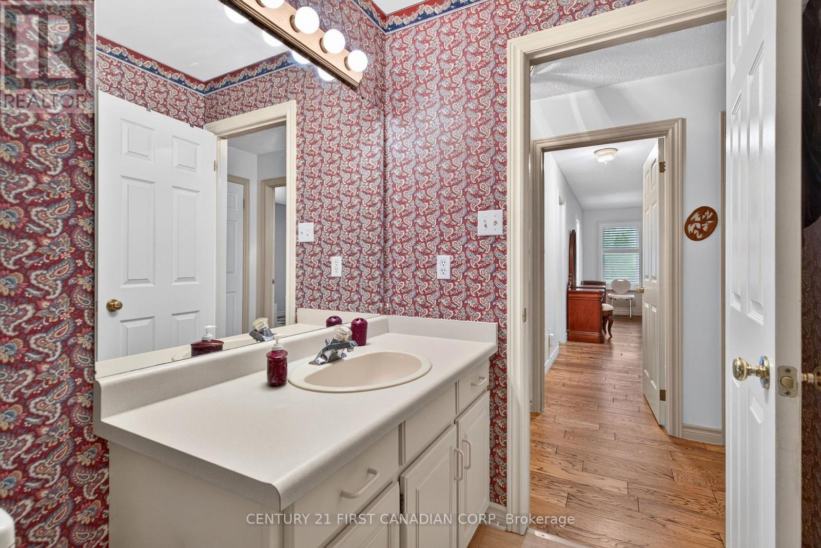 1 SPORTS FIELD CRESCENT - 18
