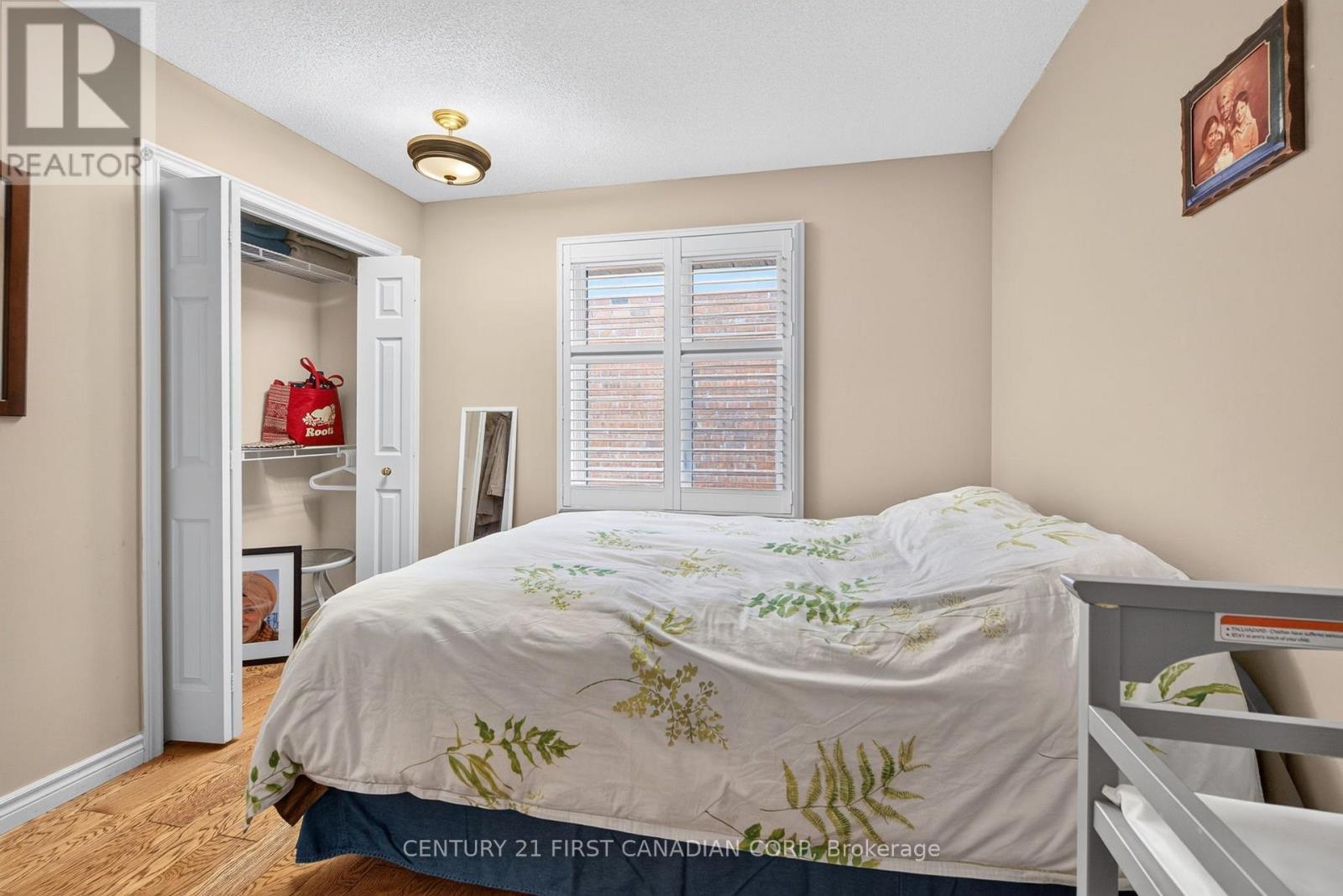 1 SPORTS FIELD CRESCENT - 20