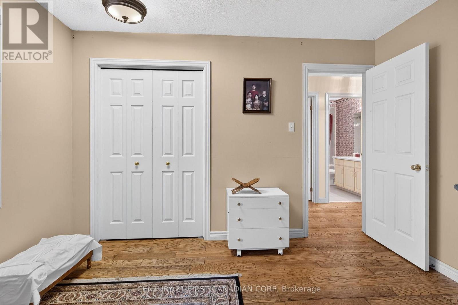1 SPORTS FIELD CRESCENT - 22
