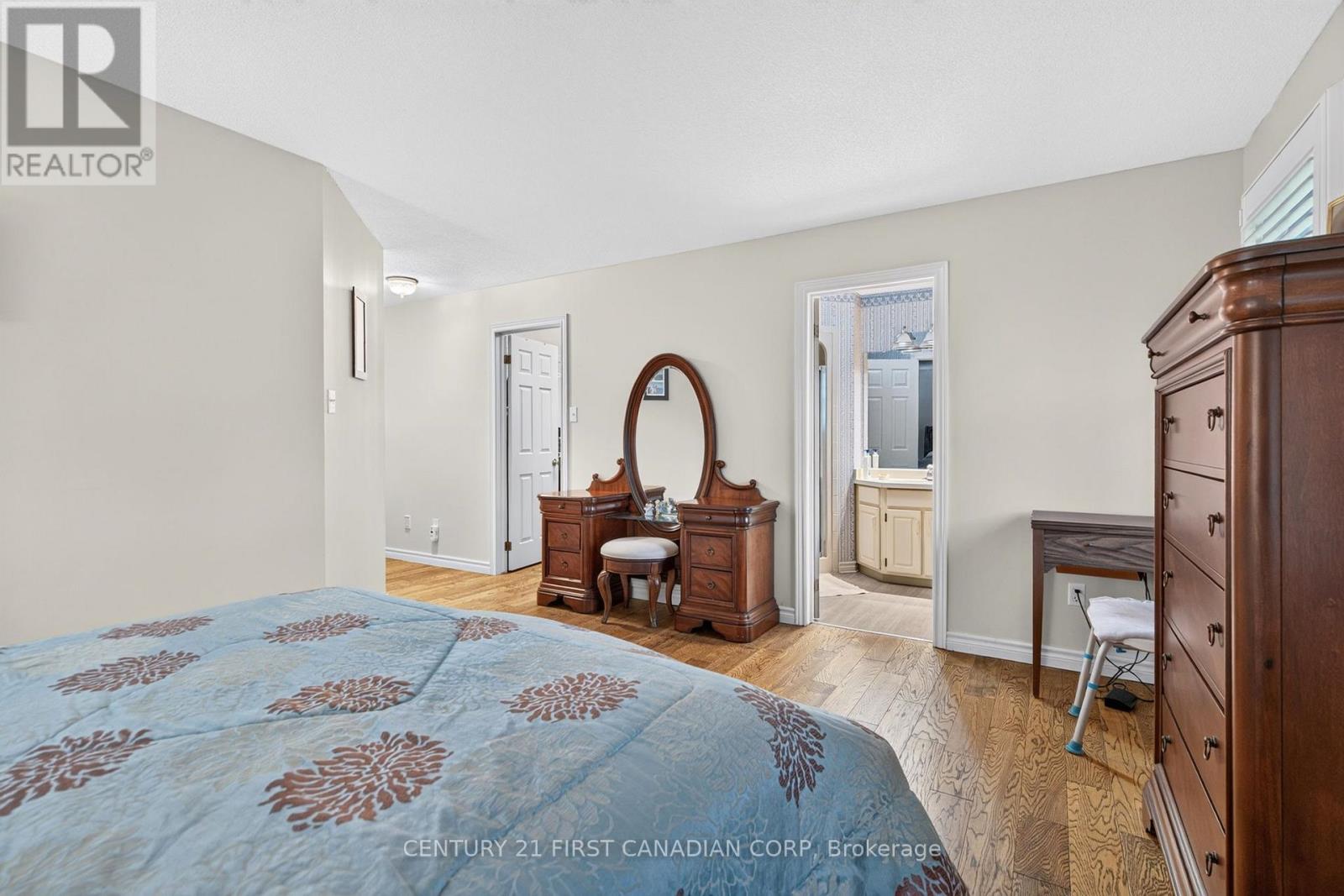 1 SPORTS FIELD CRESCENT - 24