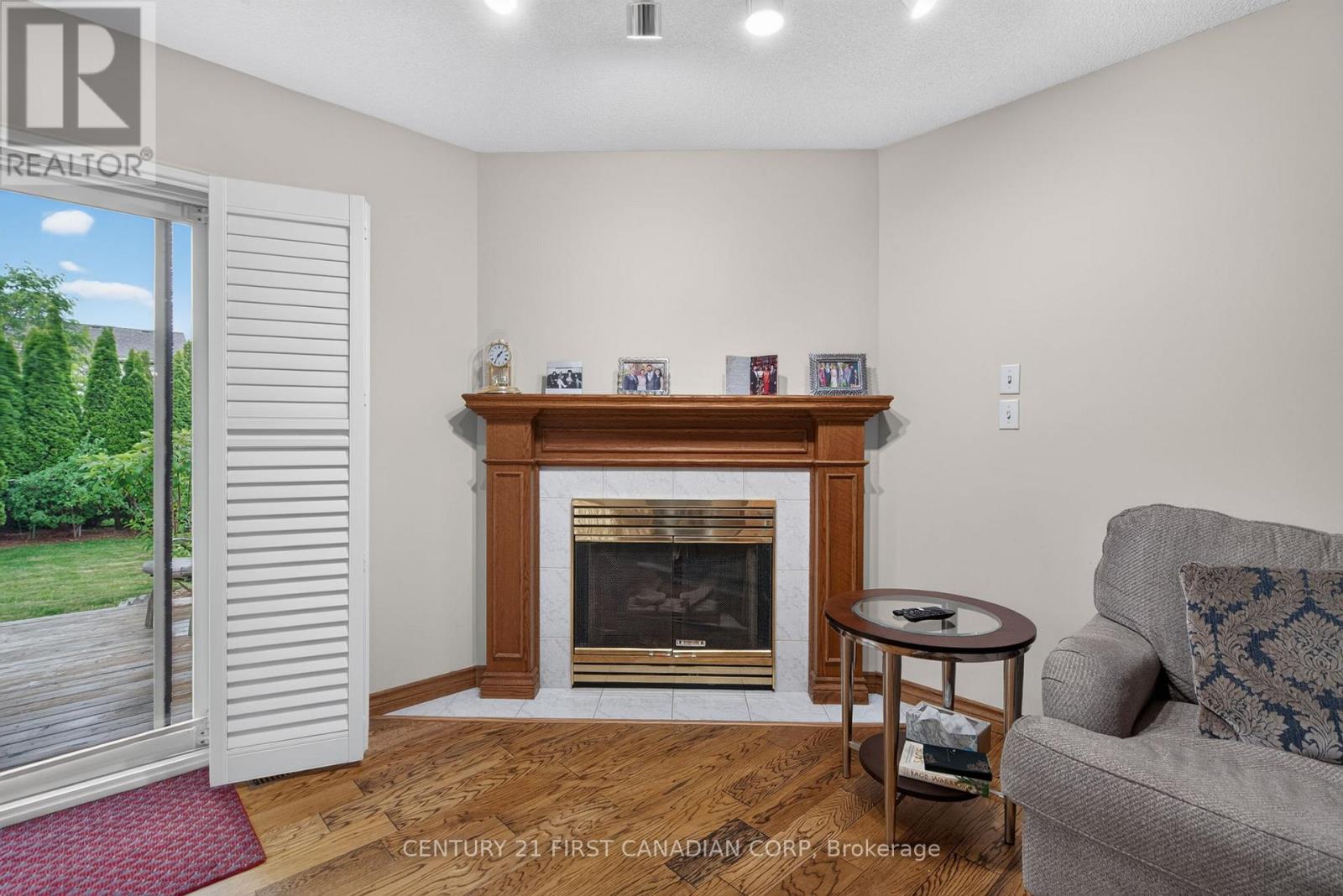 1 SPORTS FIELD CRESCENT - 28