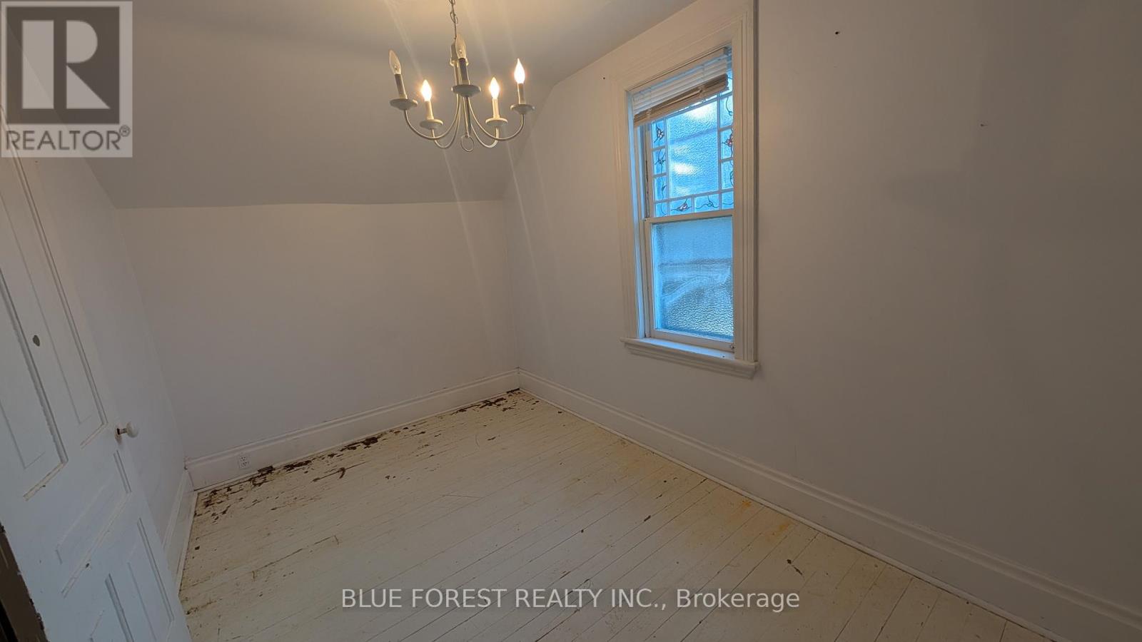 662 FRANCES STREET - 17