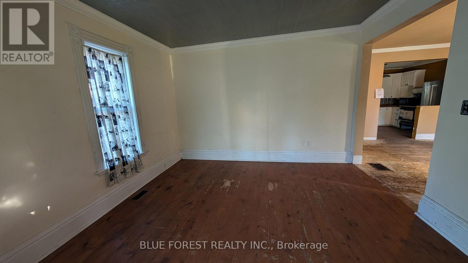 662 FRANCES STREET - 4