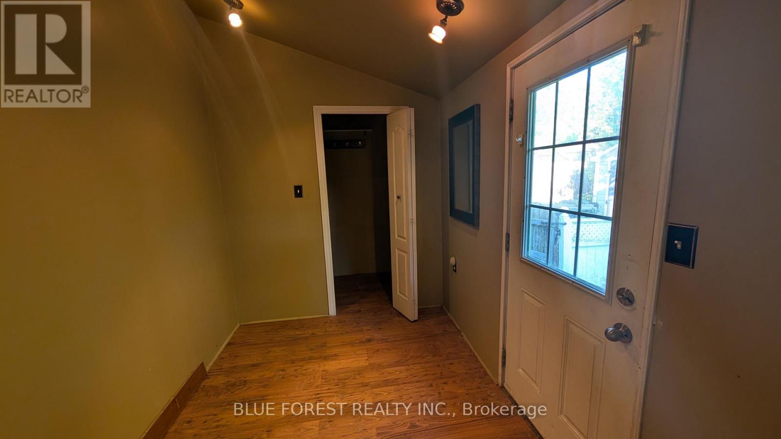 662 FRANCES STREET - 5