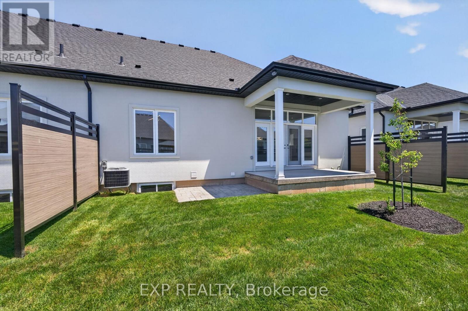 8 BUTTERNUT CRESCENT - 11