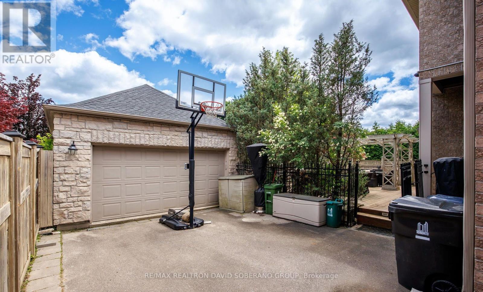 17 MARWILL STREET - 41