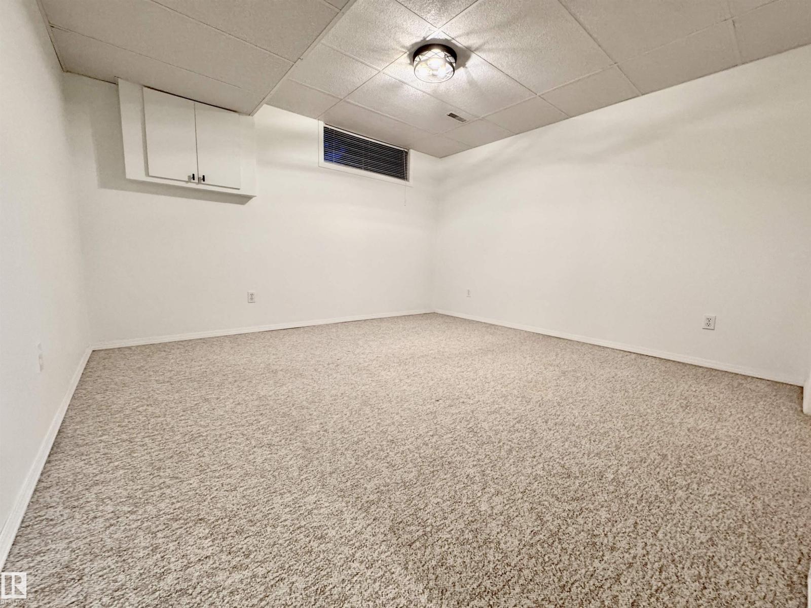 8118 27 AV NW - 47