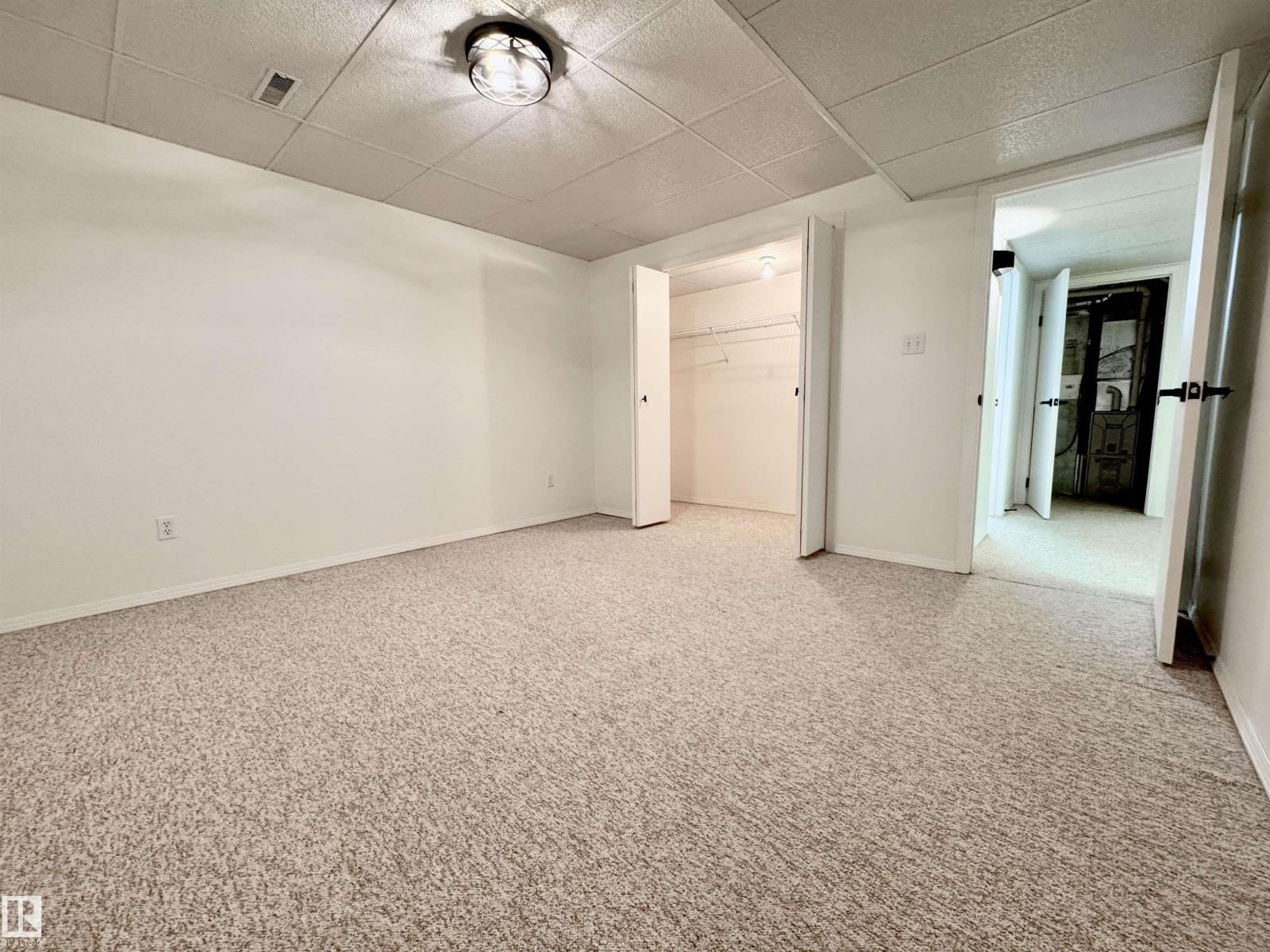 8118 27 AV NW - 48