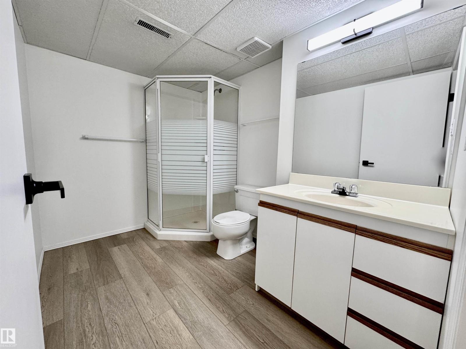 8118 27 AV NW - 51