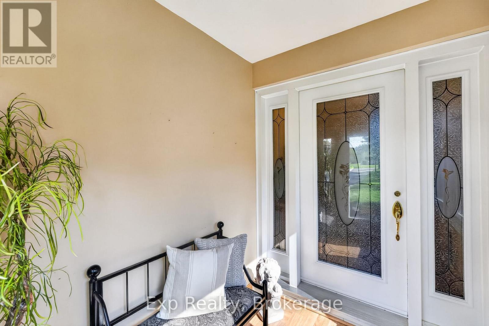 1175 LAKESHORE ROAD - 8