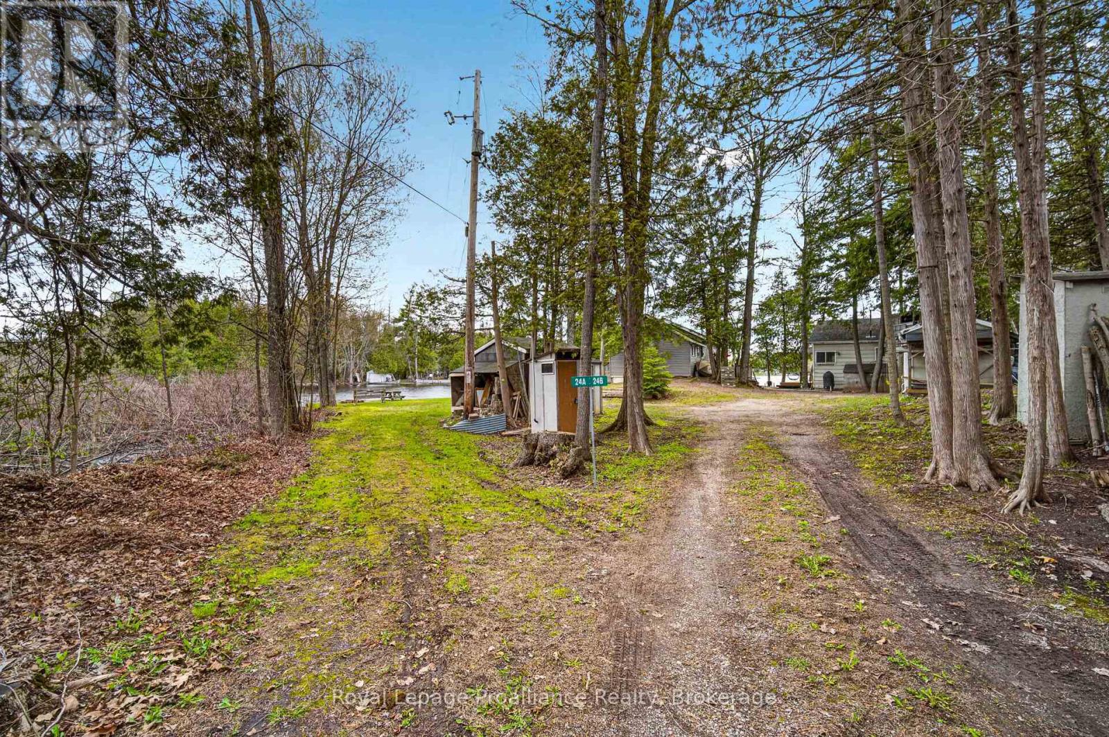 24B CYPRESS LANE - 16