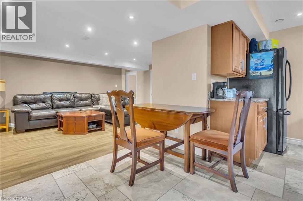 54 PEBBLE BEACH Court - 22