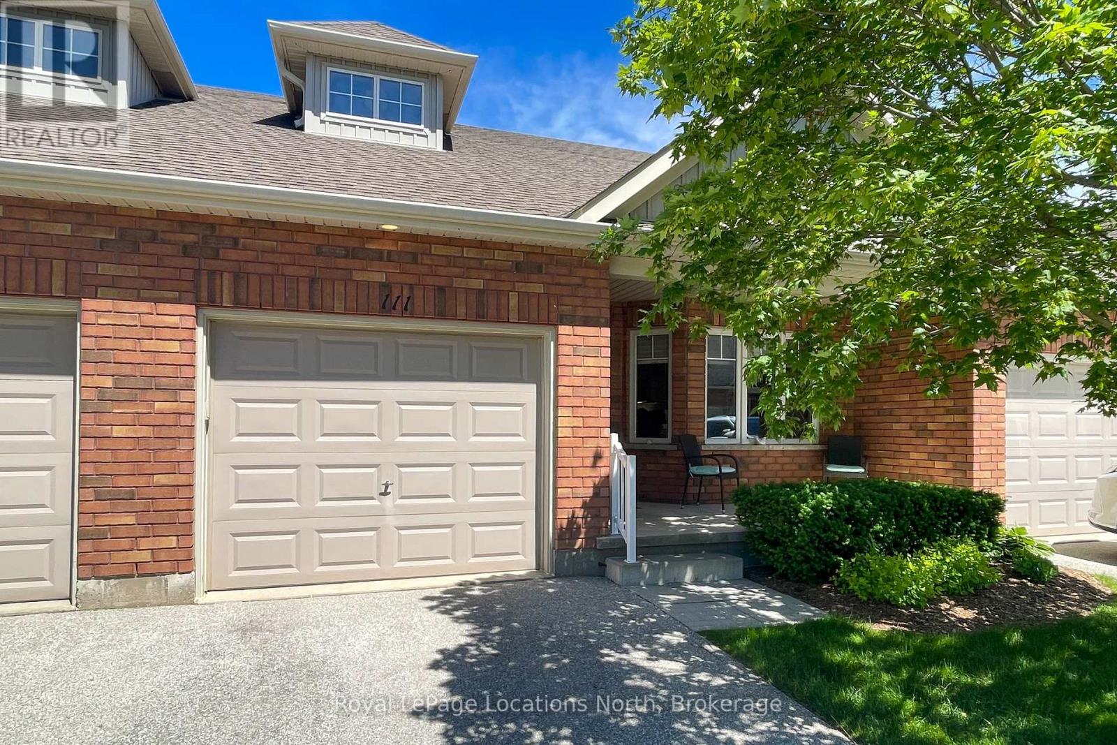 #18 111 EMPIRE LANE - 1