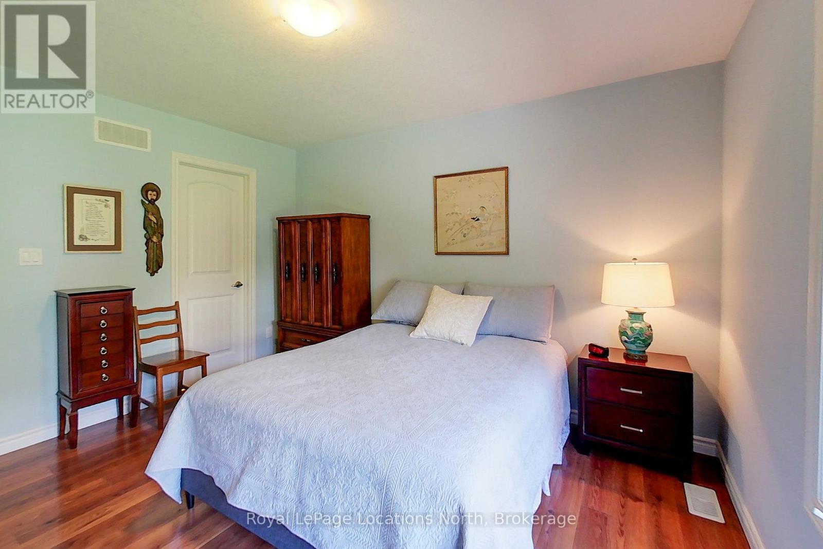 #18 111 EMPIRE LANE - 28