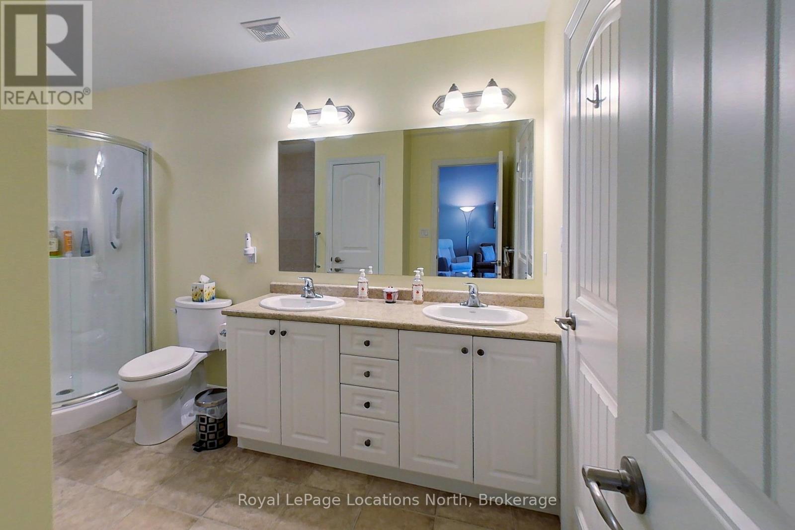 #18 111 EMPIRE LANE - 29