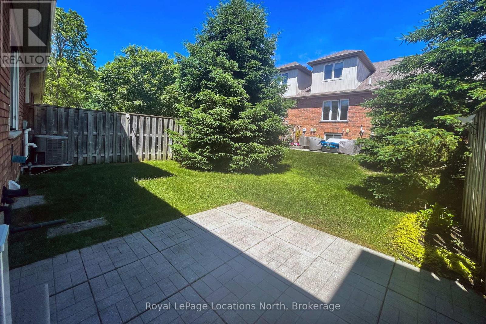 #18 111 EMPIRE LANE - 9