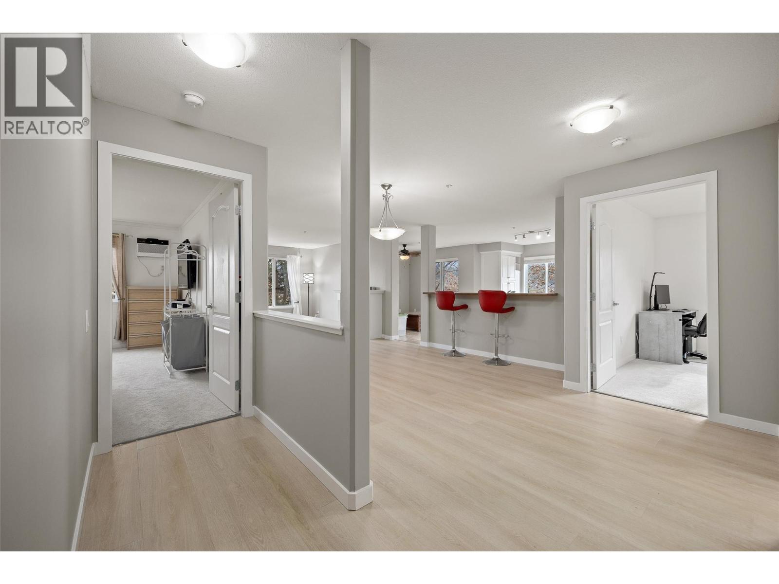 306 686 Lequime Road, Kelowna