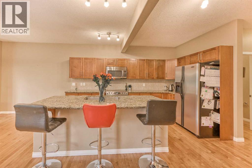 141 Royal Ridge Mount NW — photo 15
