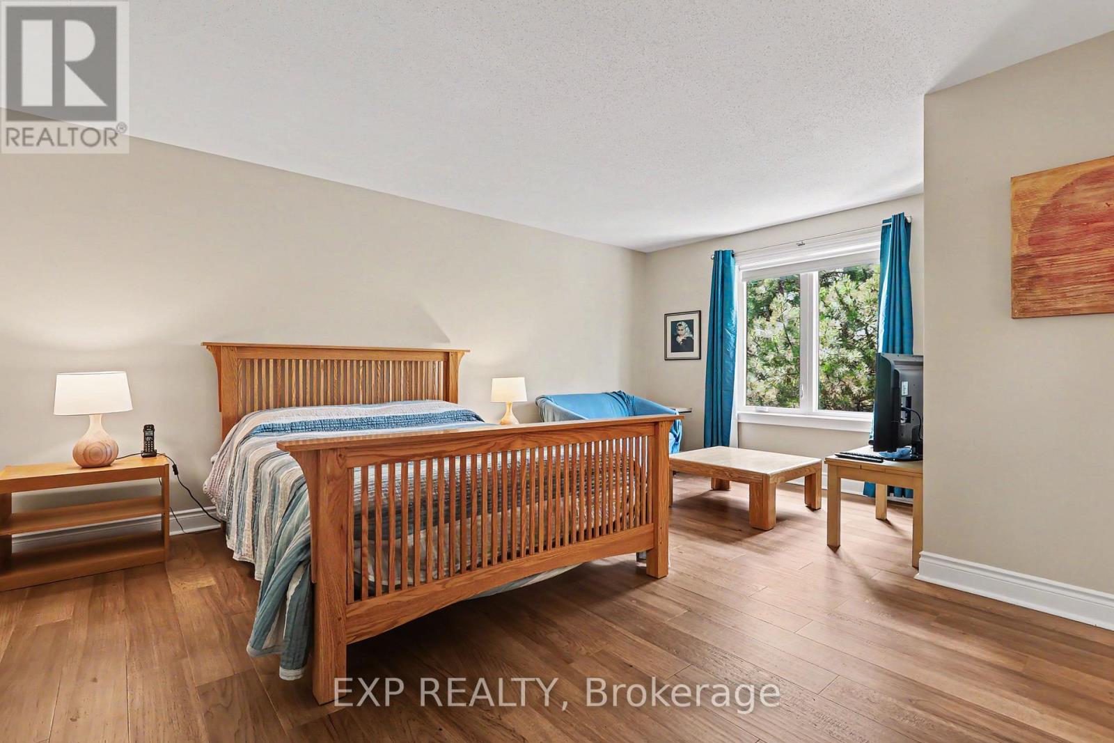 1856 SUMMERFIELDS CRESCENT - 12
