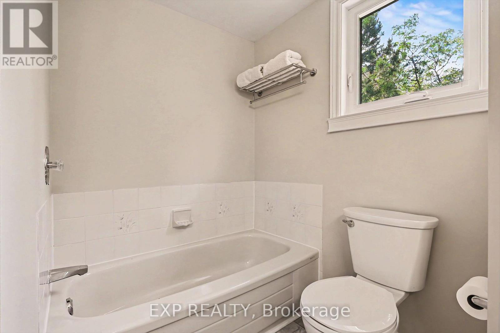 1856 SUMMERFIELDS CRESCENT - 14
