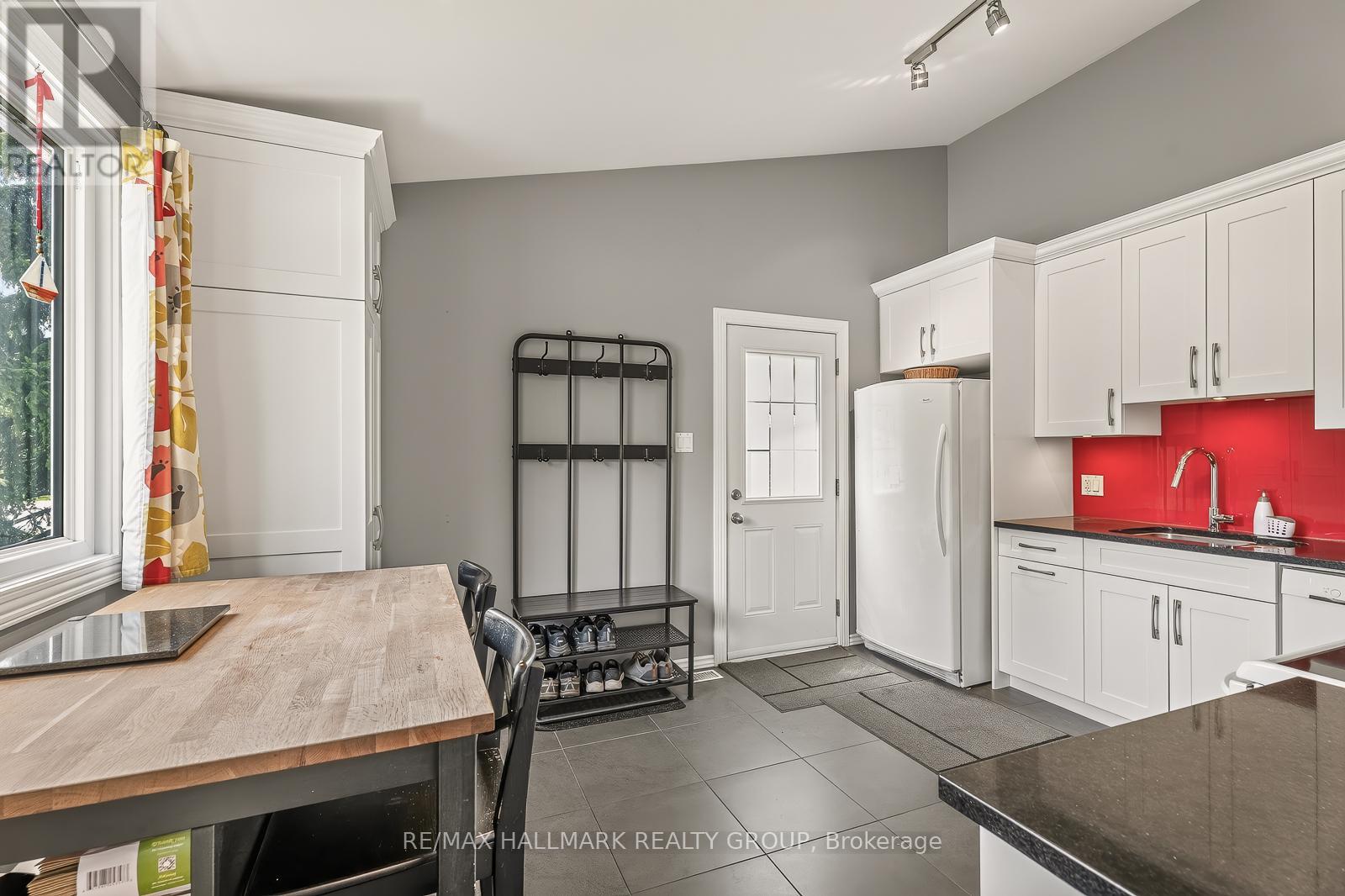 4 Bed, 2 Bath House for Sale in Ottawa – 1445 MATHESON ROAD, Ottawa – MLS# X13458348 - Image 12