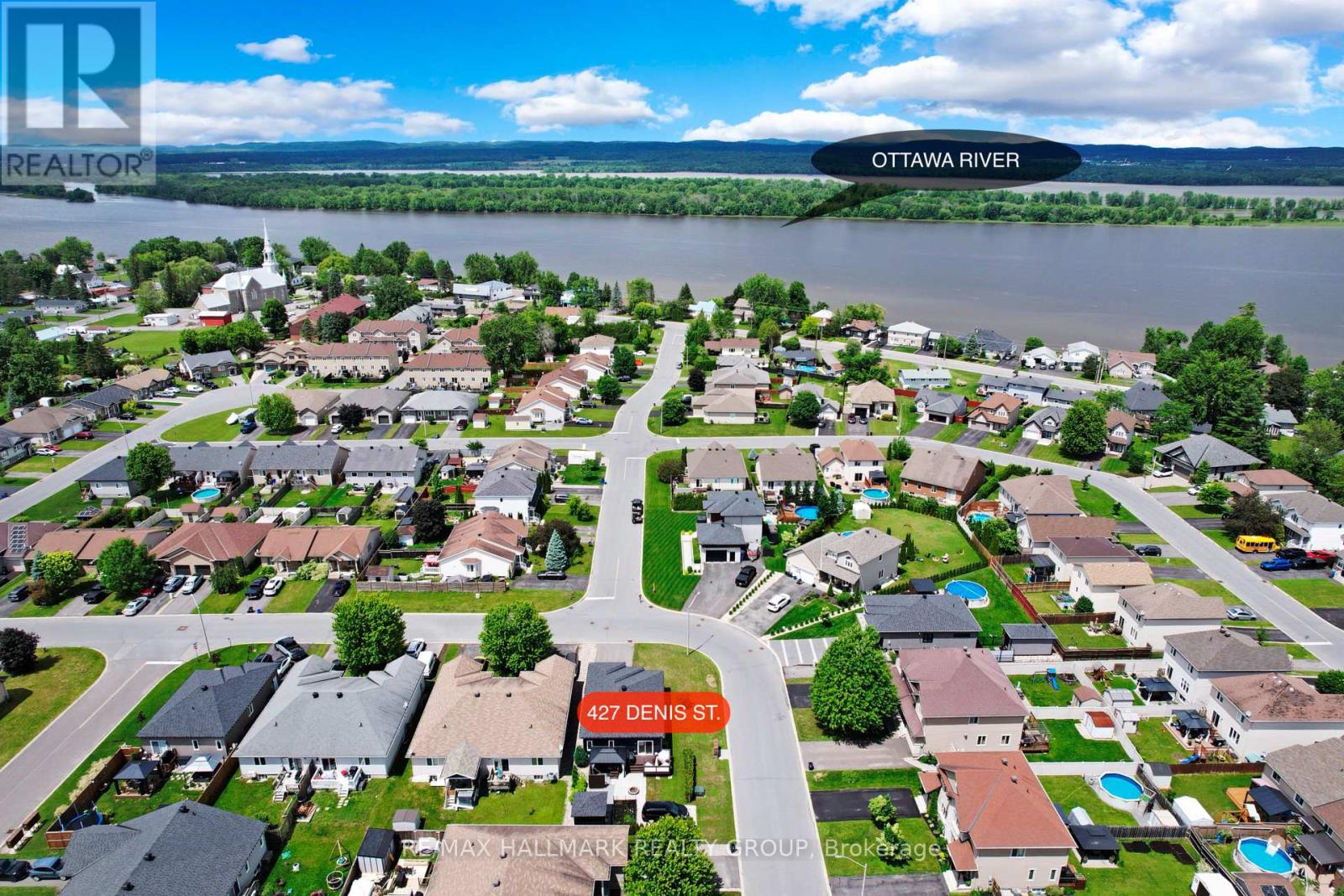 427 DENIS STREET - 33