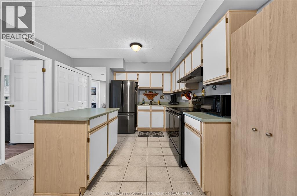 #202 4850 GRAND BOULEVARD - 29