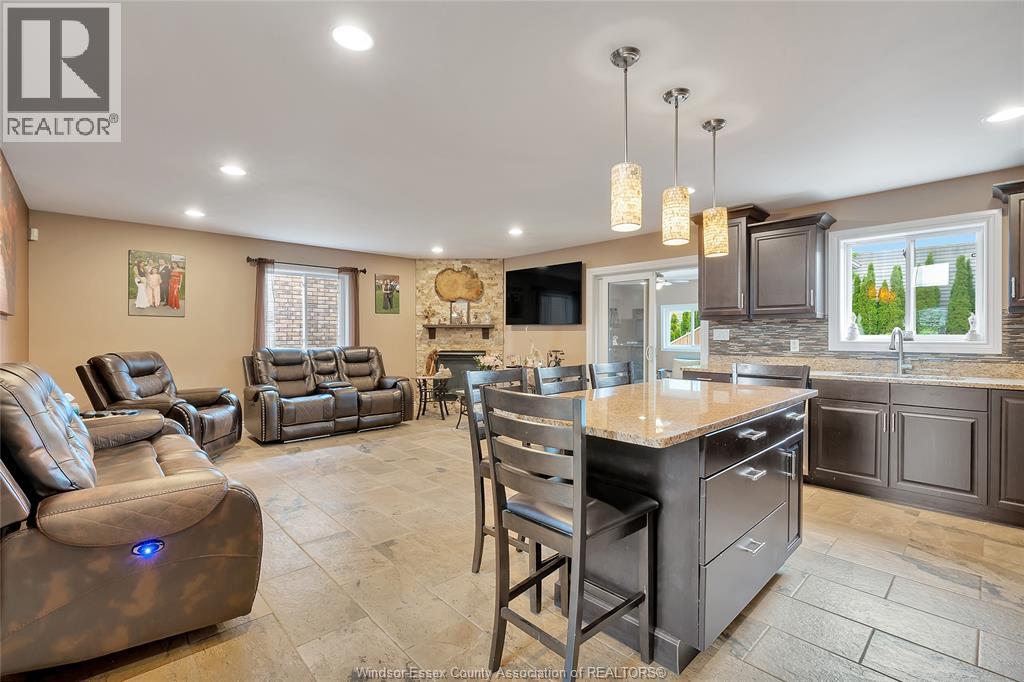 2264 DANDURAND - 4