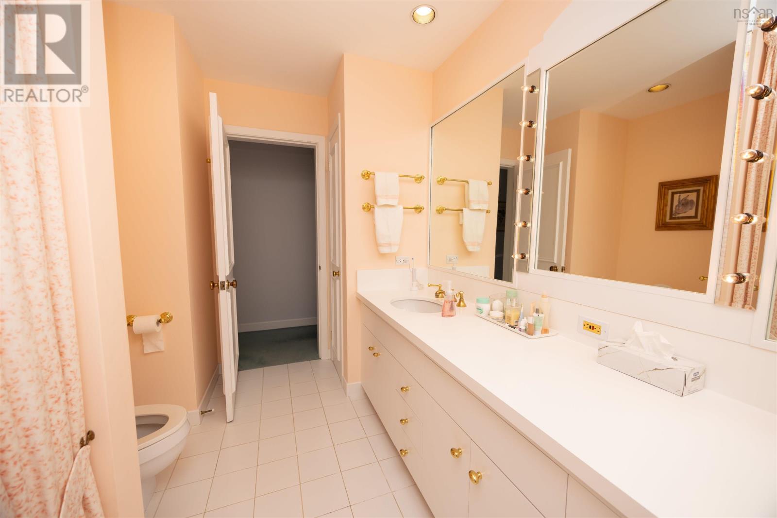 Property 22 of 39 of 59 MEECH AVENUE