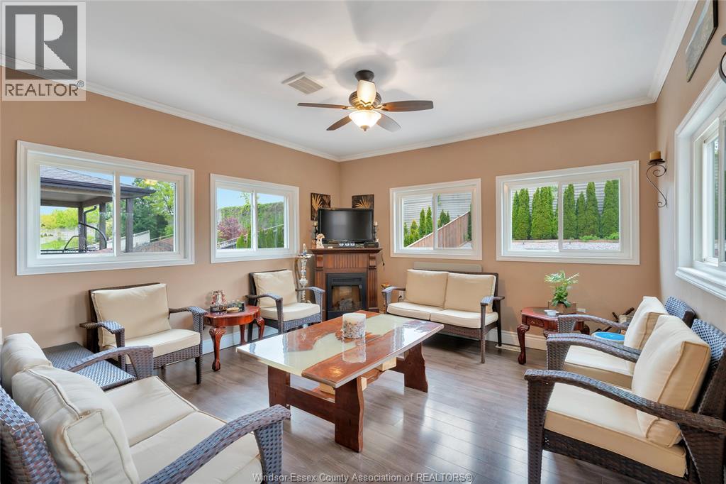 2264 DANDURAND - 9