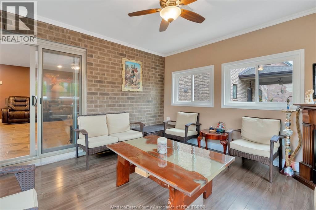 2264 DANDURAND - 10