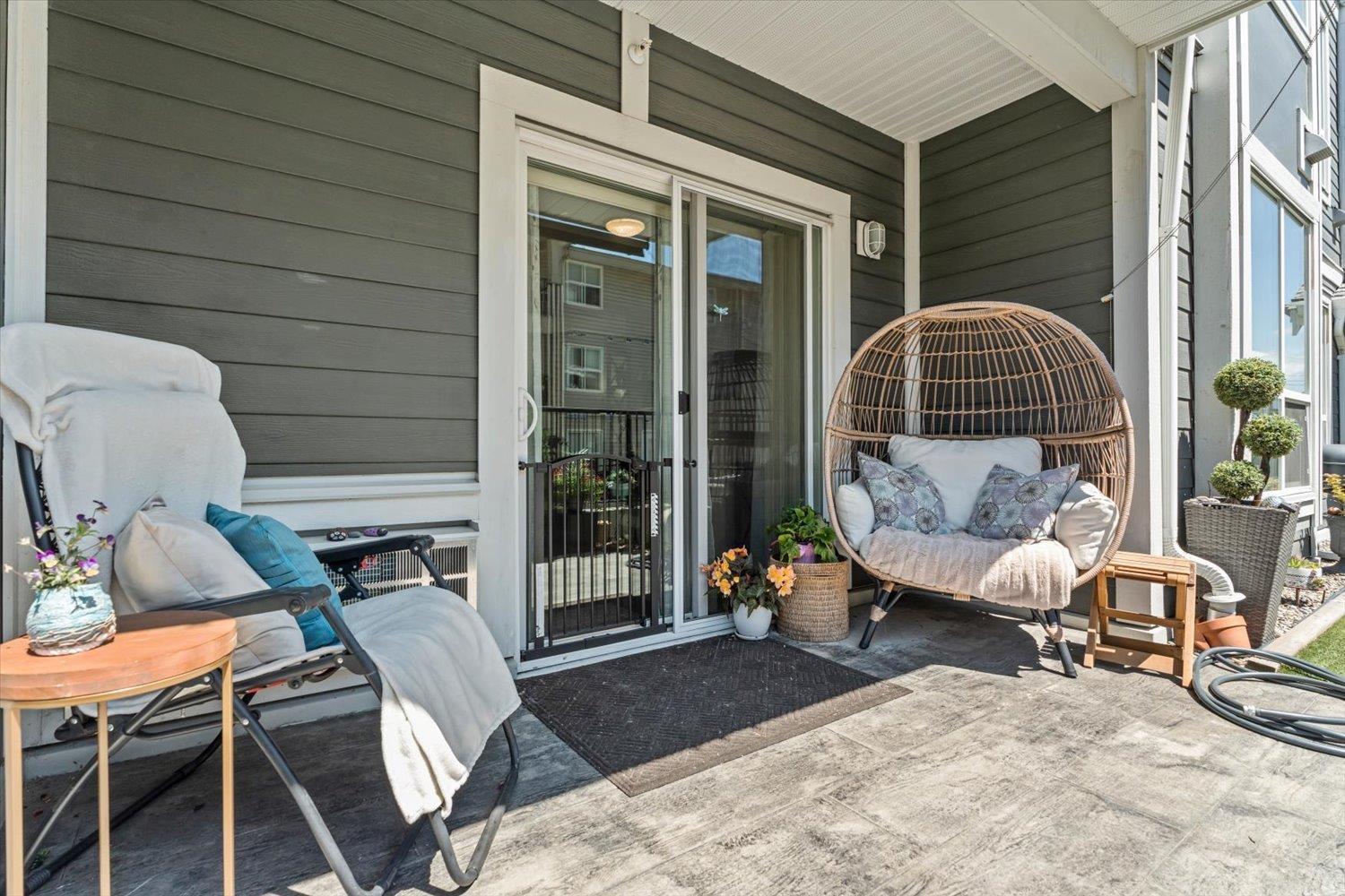 104 45630 SPADINA AVENUE, Chilliwack Proper West, Chilliwack