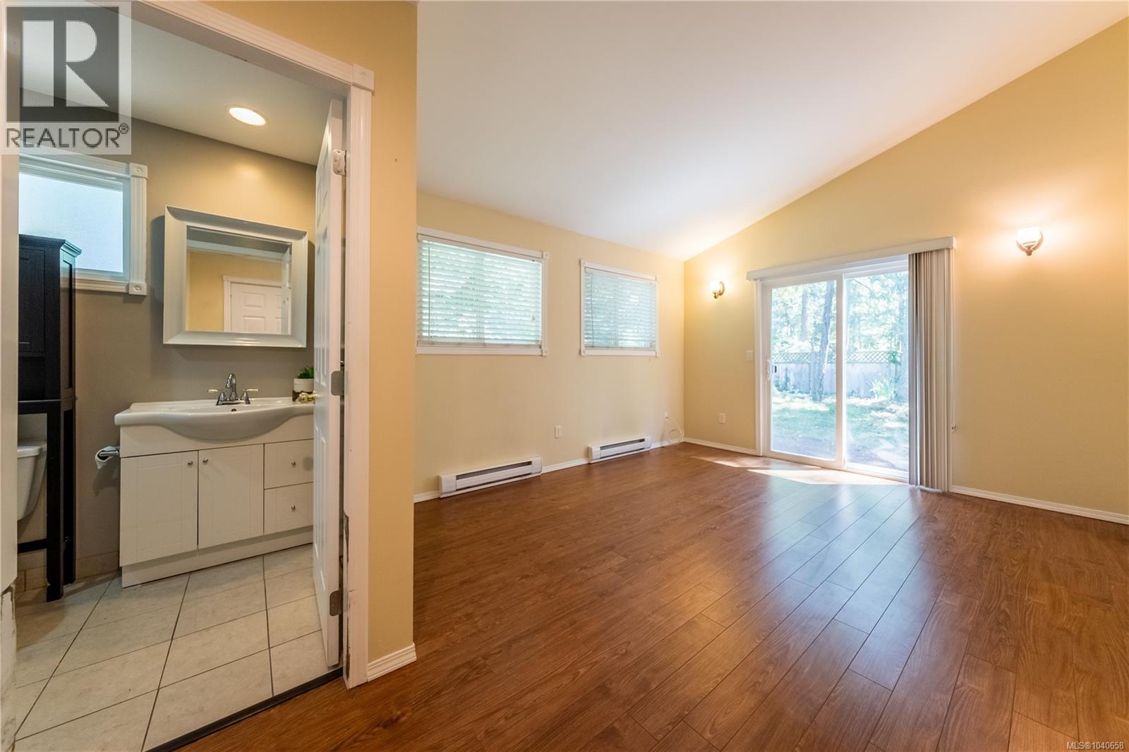 #7 1310 Spruston Rd - 24