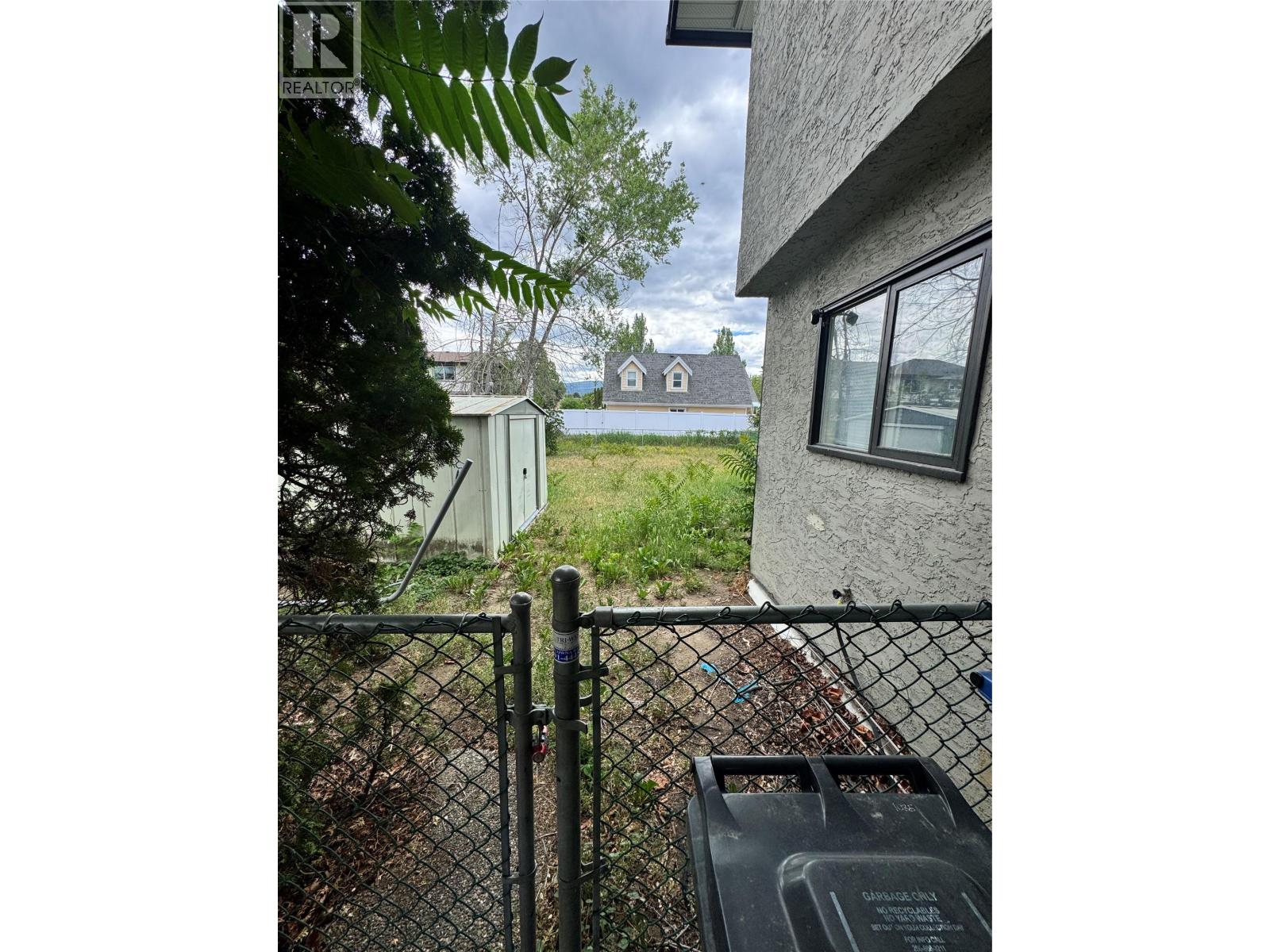 1033 / 1035 Laurier Avenue - 21