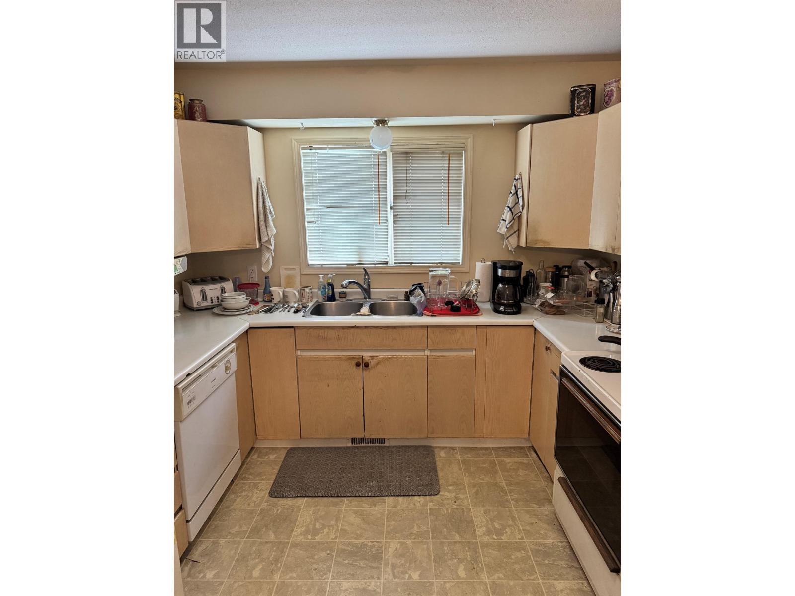 1033 / 1035 Laurier Avenue - 25