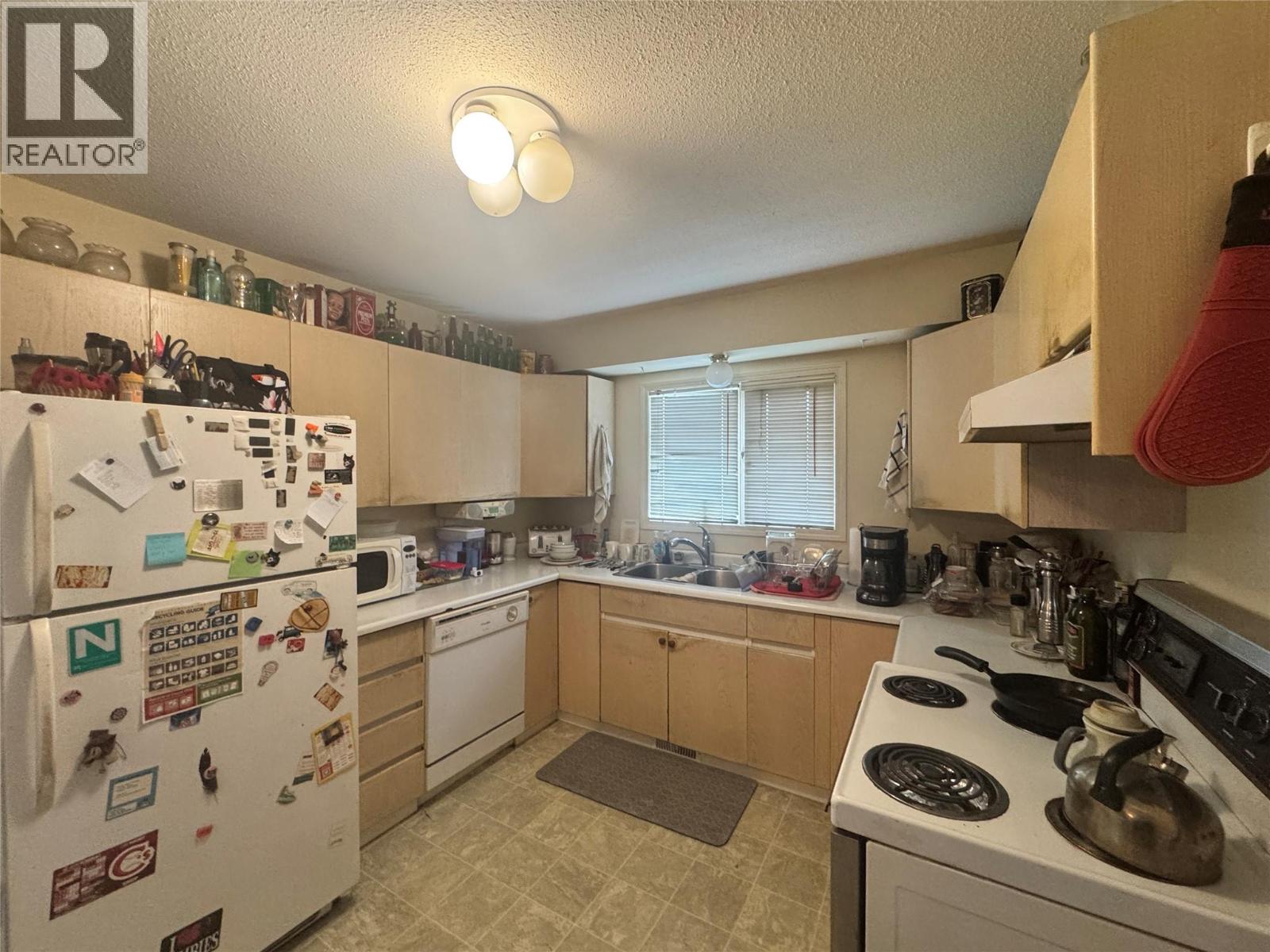 1033 / 1035 Laurier Avenue - 28